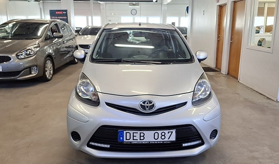 Toyota Aygo 6 of 19