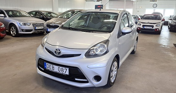 Toyota Aygo 3 of 19