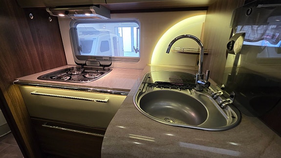 Bürstner Elegans i 810 Långbädd Alde AC Läder 16 of 27