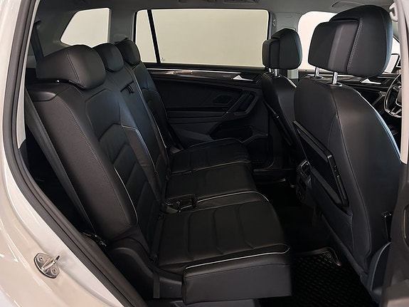 Volkswagen Tiguan Allspace 16 of 25