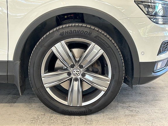 Volkswagen Tiguan Allspace 6 of 25