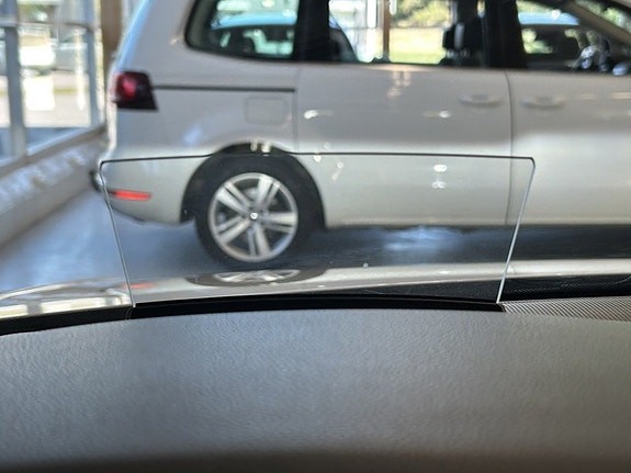 Volkswagen Tiguan Allspace 24 of 25