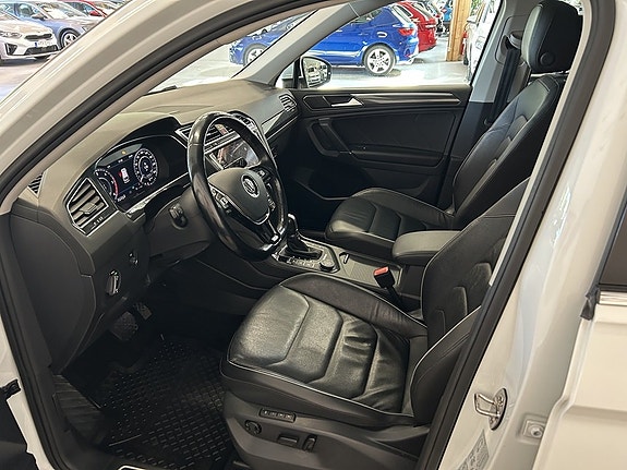 Volkswagen Tiguan Allspace 14 of 25