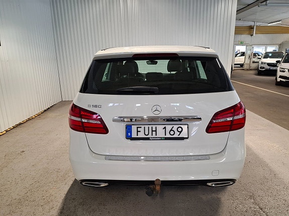 Mercedes-Benz B180 8 of 15