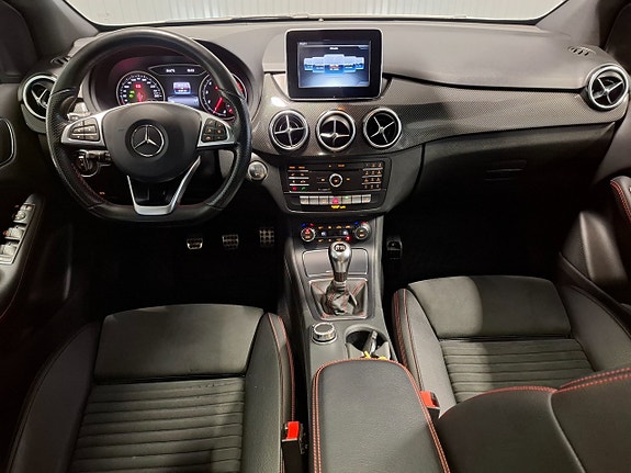 Mercedes-Benz B180 10 of 15