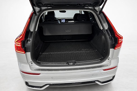 Volvo XC60 11 of 23