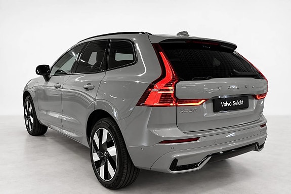 Volvo XC60 3 of 23