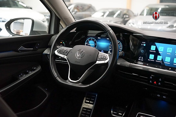 Volkswagen Golf Alltrack 12 of 23