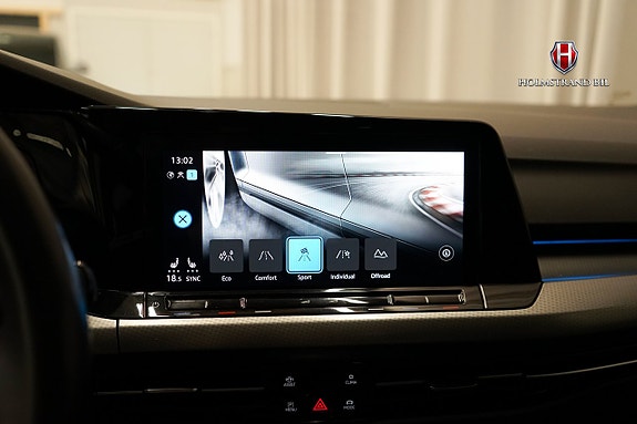 Volkswagen Golf Alltrack 17 of 23