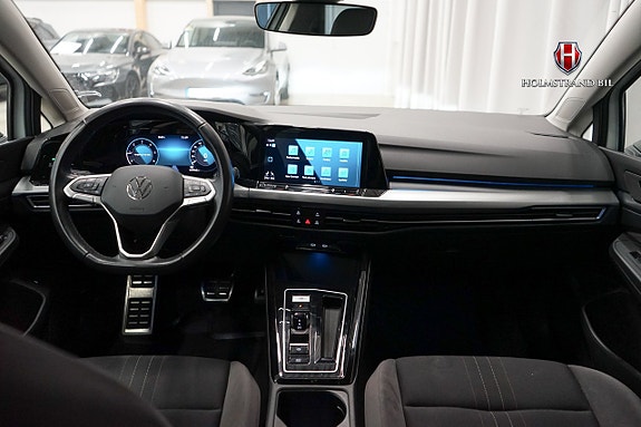 Volkswagen Golf Alltrack 11 of 23