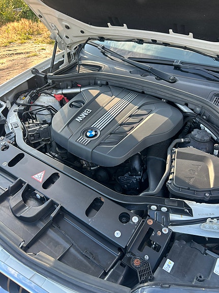 BMW X3 2 of 9