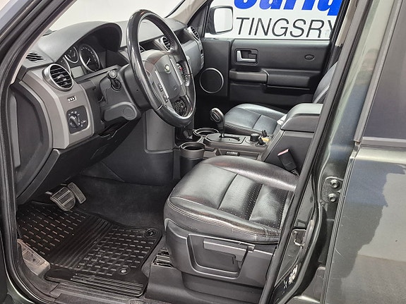 Land Rover Discovery 4 of 10