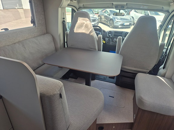 LMC CRUISER 2.0 T 750 EL 140HK Husbil aut INTRODUKTIONSERBJUDANDE 15 of 23