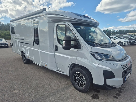 LMC CRUISER 2.0 T 750 EL 140HK Husbil aut INTRODUKTIONSERBJUDANDE 2 of 23