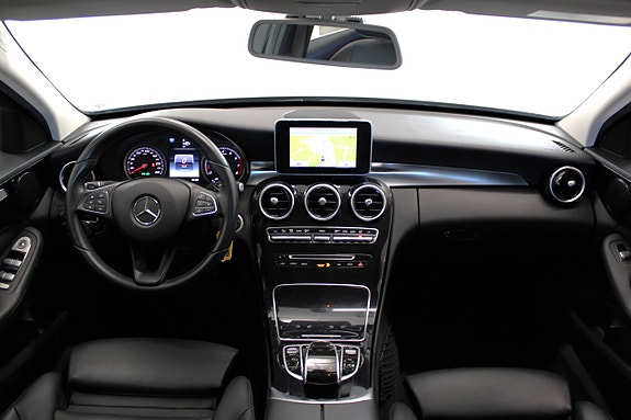 Mercedes-Benz C180 14 of 26