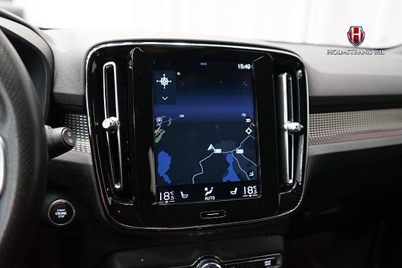 Volvo XC40 21 of 25