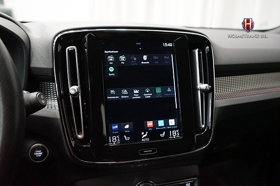 Volvo XC40 19 of 25