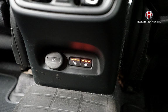 Volvo XC40 12 of 25