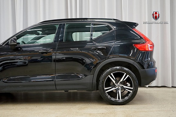 Volvo XC40 7 of 25