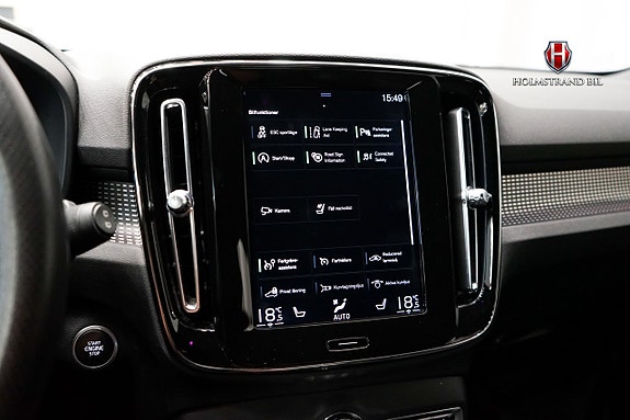 Volvo XC40 18 of 25