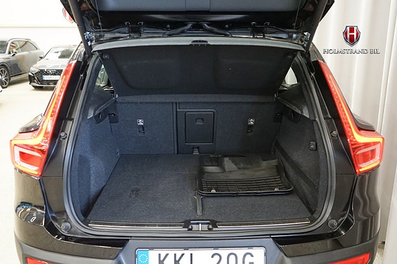 Volvo XC40 23 of 25