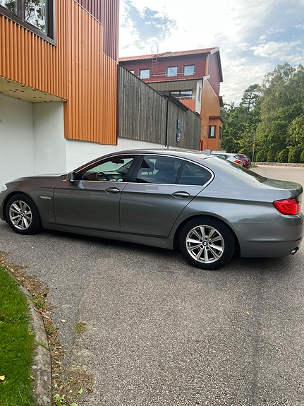 BMW 520d 9 of 18