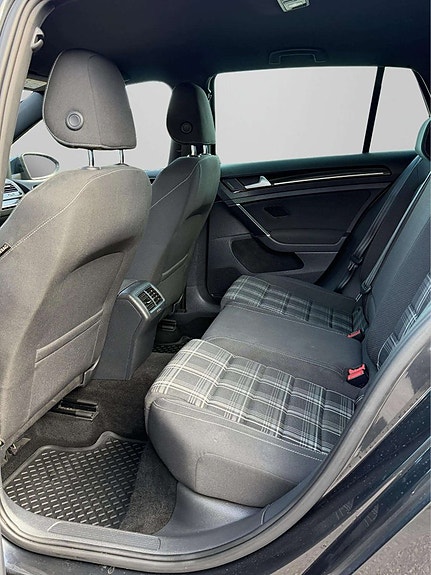 Volkswagen Golf I 20 of 24