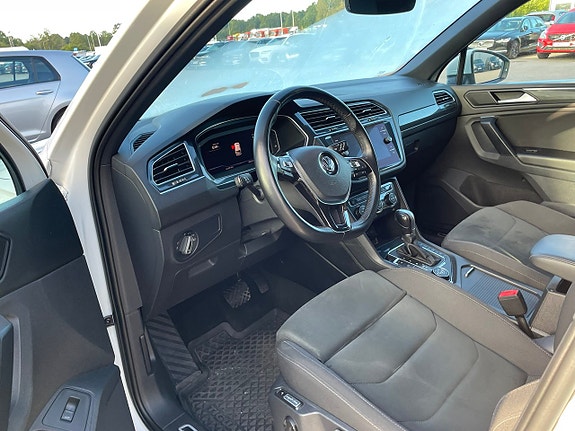 Volkswagen Tiguan 5 of 5