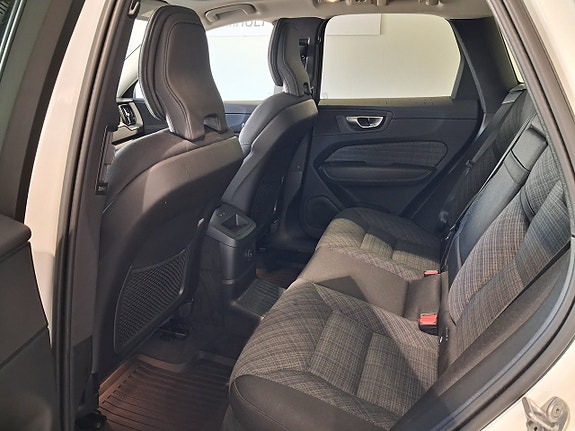 Volvo XC60 4 of 7
