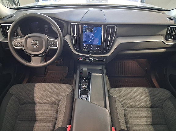 Volvo XC60 5 of 7