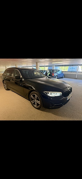 BMW 520d 2 of 13