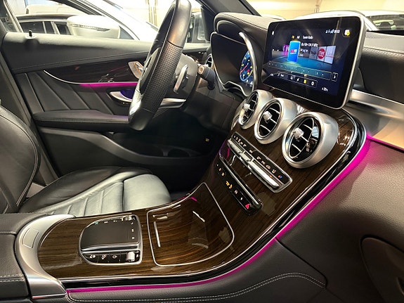 Mercedes-Benz GLC200 17 of 20
