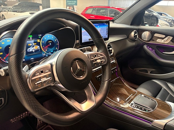 Mercedes-Benz GLC200 12 of 20