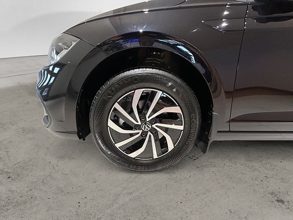 Volkswagen Polo 5 of 8