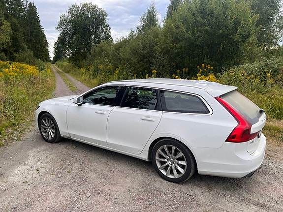 Volvo V90 3 of 7
