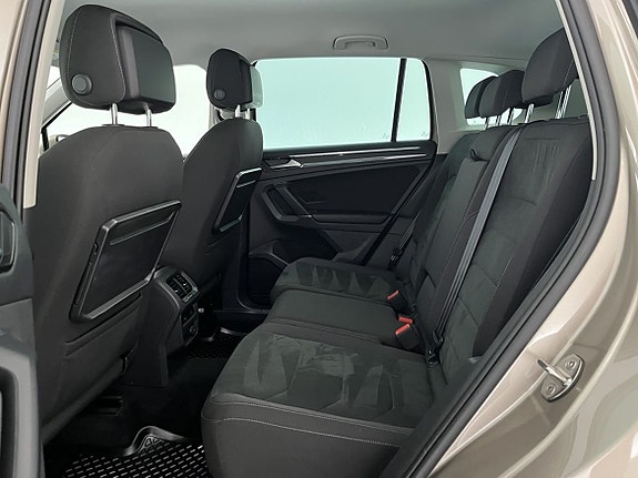 Volkswagen Tiguan 18 of 27