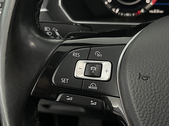 Volkswagen Tiguan 8 of 27