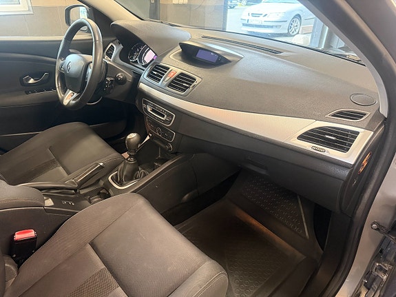 Renault Megane 11 of 12
