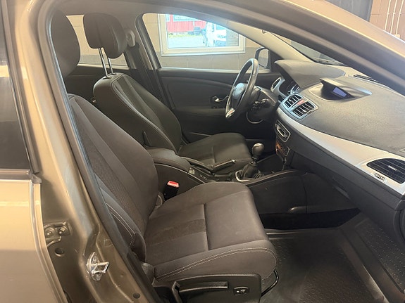 Renault Megane 10 of 12