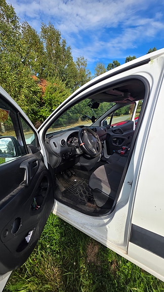 Peugeot Partner 3 of 11