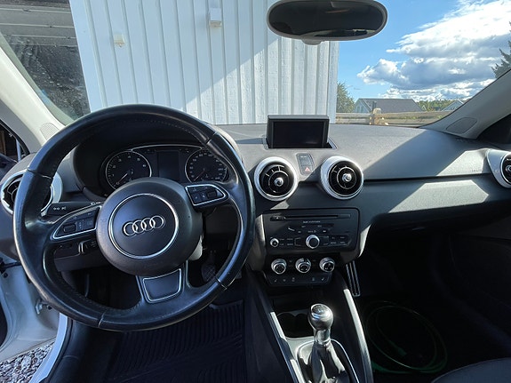Audi A1 10 of 18