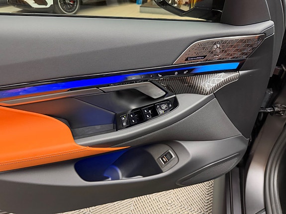 BMW M5 11 of 19