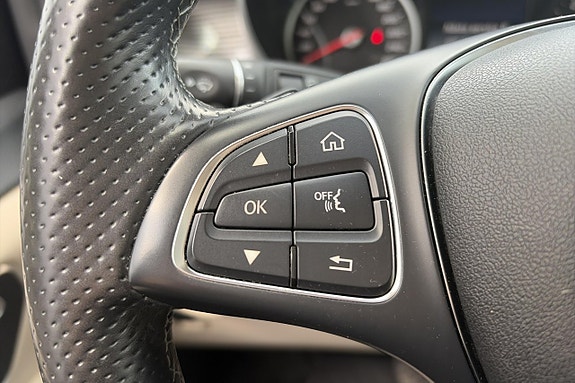 Mercedes-Benz V250 d 10 of 28