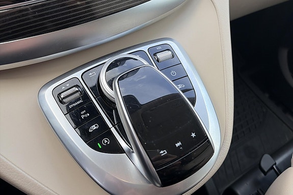 Mercedes-Benz V250 d 20 of 28