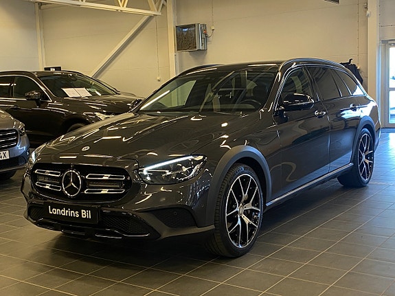 Mercedes-Benz E400 d 2 of 23