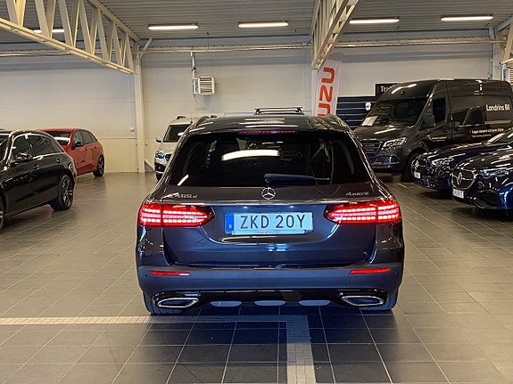 Mercedes-Benz E400 d 6 of 23