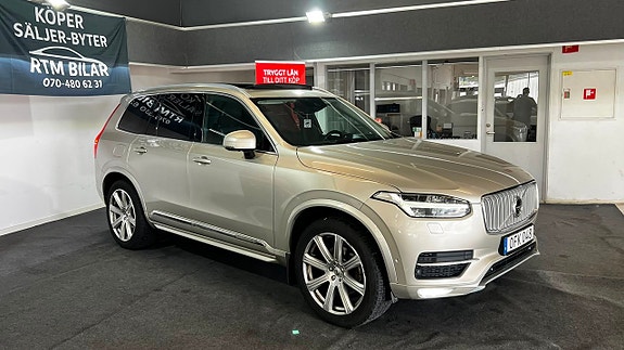 Volvo XC90 3 of 30