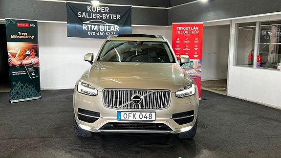 Volvo XC90 2 of 30