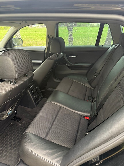 BMW 320d 8 of 8