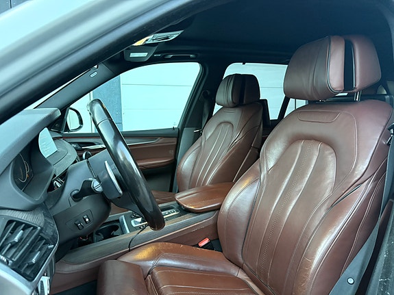 BMW X5 4 of 6